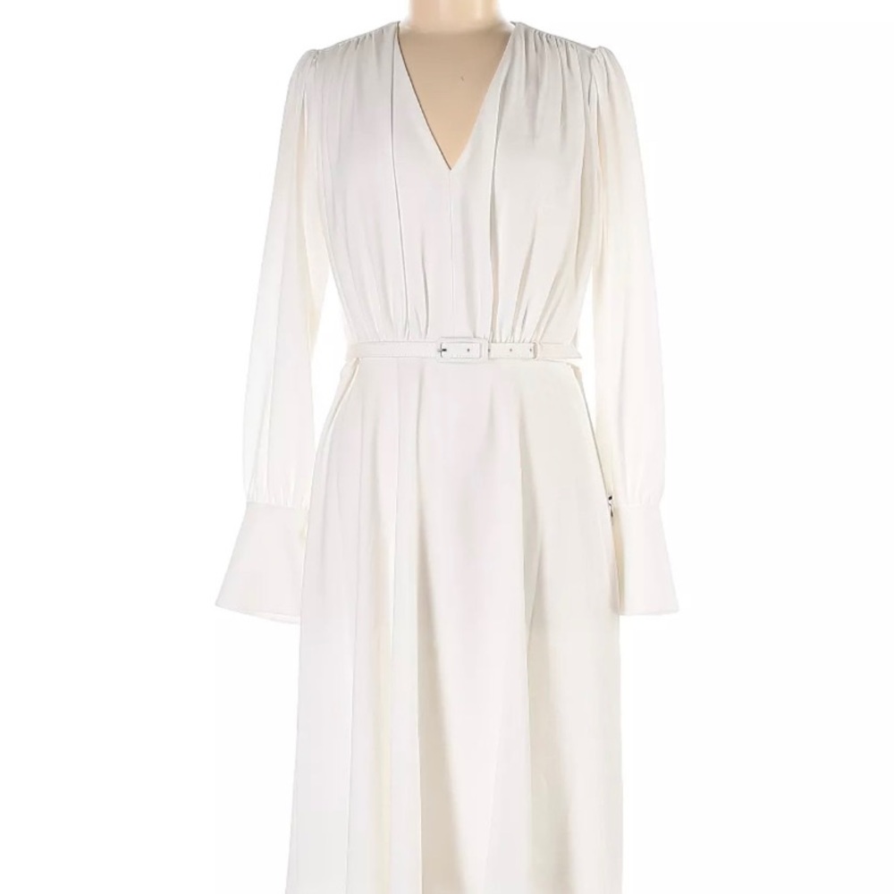 White crepe WORTH collection